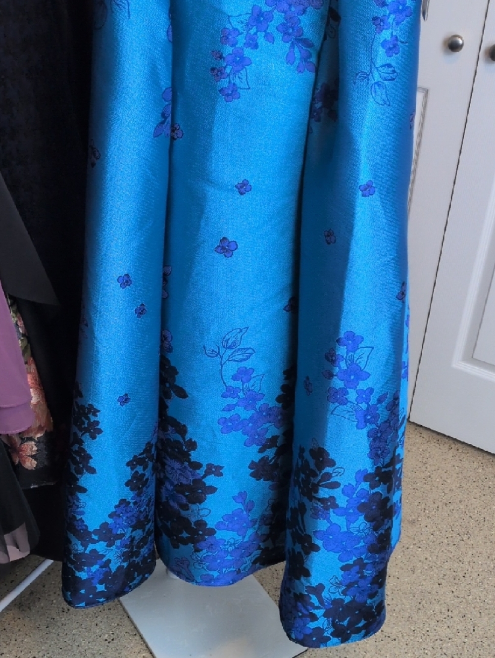Adrianna Papell Turquoise Blue & Purple Floral Jacquard Dress Size 4 DEFECT - Picture 2 of 7